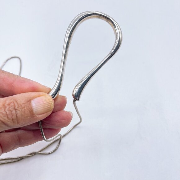 Silpada 925 Sterling Silver Tubular Horseshoe Pendent on Long Snake Chain Neckla - Picture 9 of 12